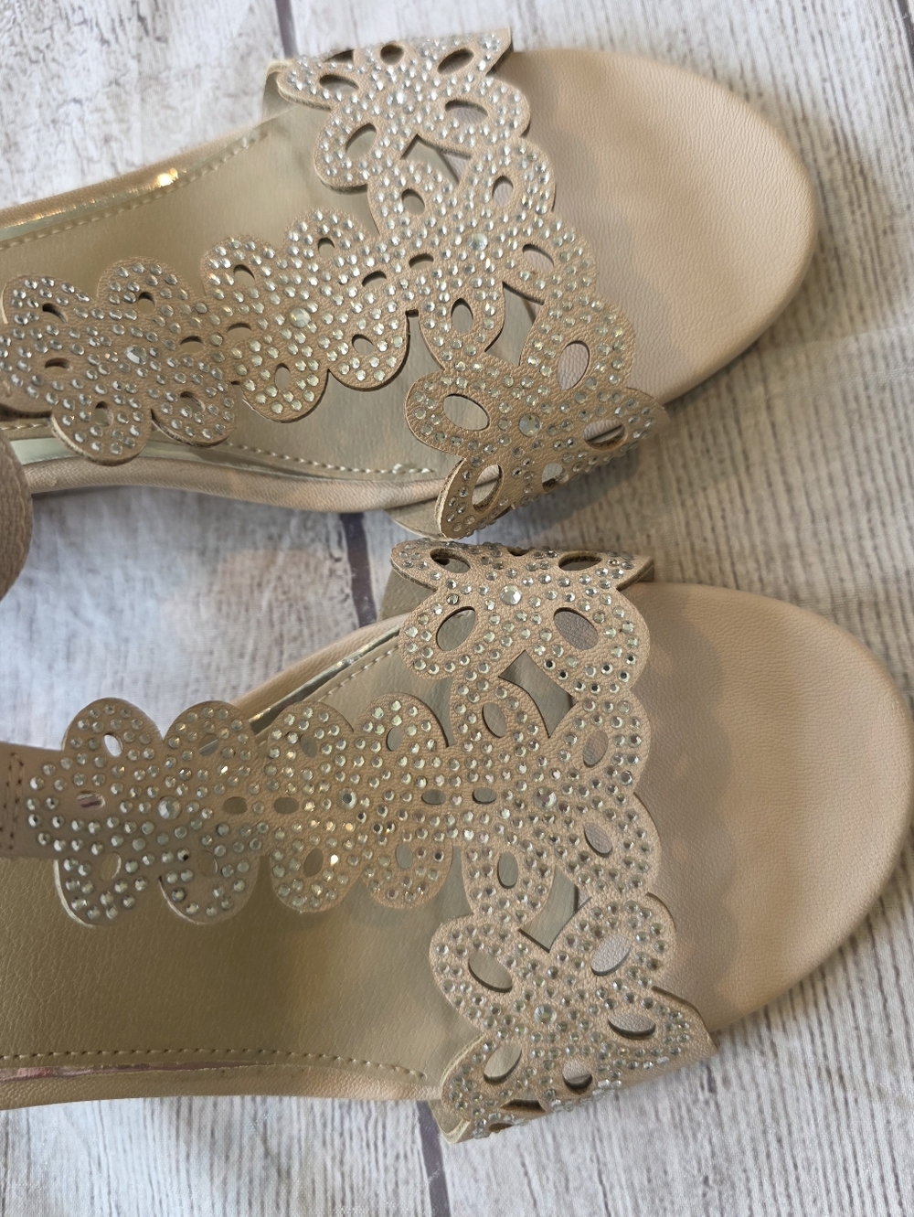 Rialto Women's Size 8 Cafell Laser Cut Wedge Sandals Event Cocktail Wedding - Picture 5 of 9